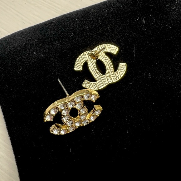 NEW Gold bling crystal Chanel designer logo stud C initial earrings - Picture 3 of 6